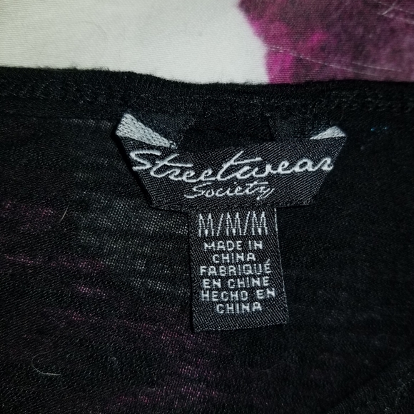 Black T-shirt - Picture 3 of 3